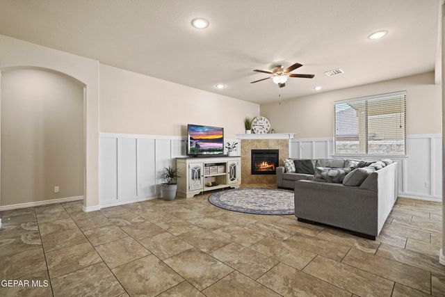 7392 MEADOW SAGE, El Paso, TX 79911