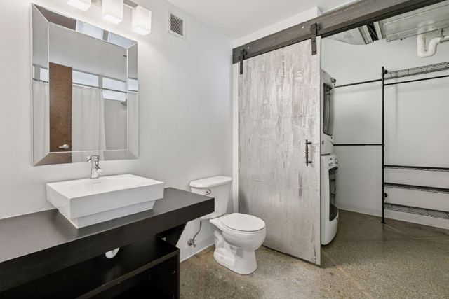 350 Saint Peter Street 908, Saint Paul, MN 55102