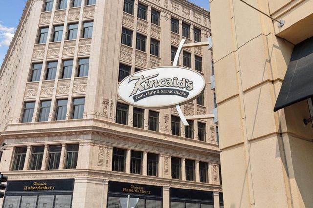 350 Saint Peter Street 908, Saint Paul, MN 55102