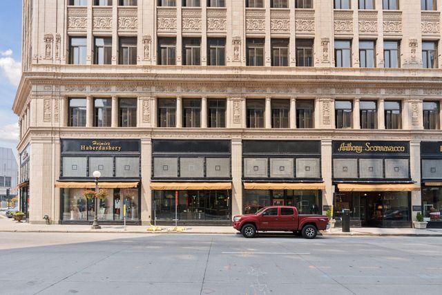 350 Saint Peter Street 908, Saint Paul, MN 55102