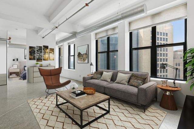 350 Saint Peter Street 908, Saint Paul, MN 55102