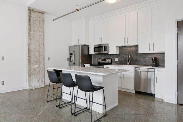 350 Saint Peter Street 908, Saint Paul, MN 55102