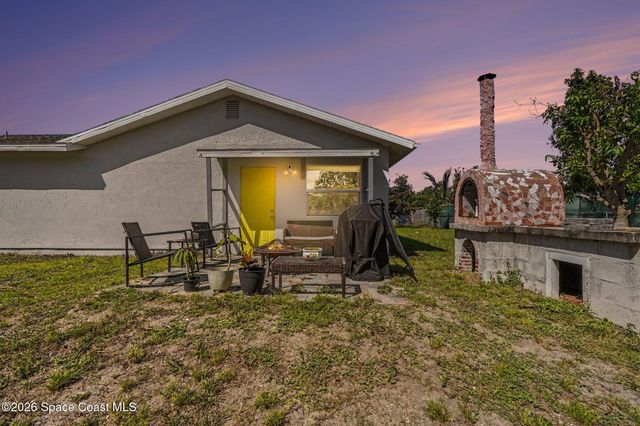 496 NE Ralwood Lane NE 55, Palm Bay, FL 32907