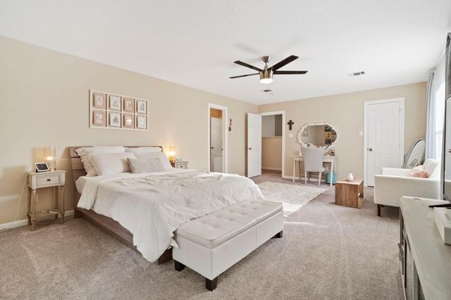 1626 Kings Castle Drive, Katy, TX 77450