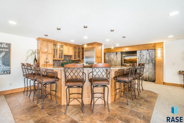 6300 S Pinehurst Ct Court, Sioux Falls, SD 57108