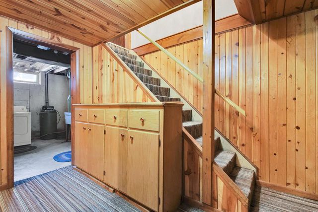 2421 Skyline DRIVE, West Bend, WI 53090