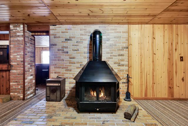 2421 Skyline DRIVE, West Bend, WI 53090