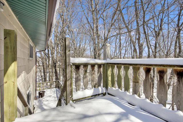 2421 Skyline DRIVE, West Bend, WI 53090
