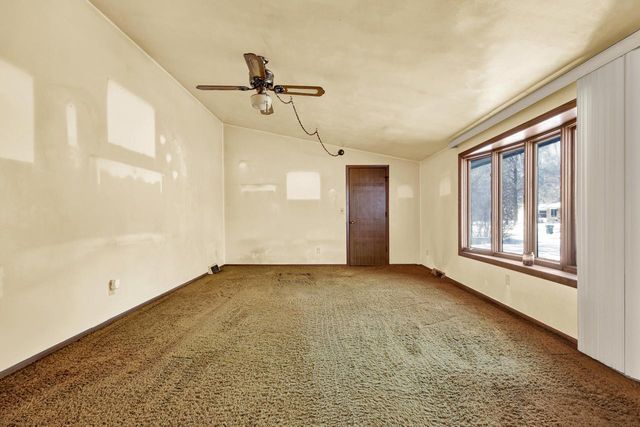 2421 Skyline DRIVE, West Bend, WI 53090