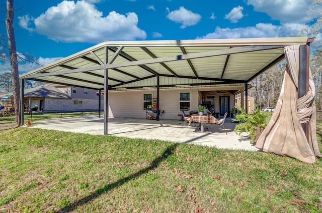 2830 N Colosseum Court, New Caney, TX 77357