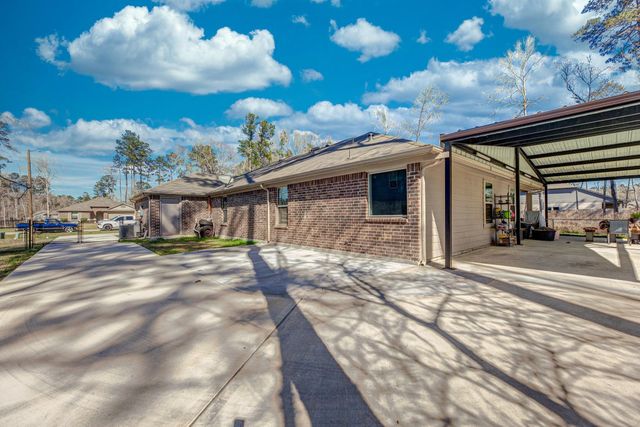 2830 N Colosseum Court, New Caney, TX 77357