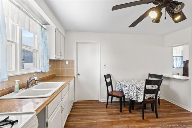 7132 W 73rd Street, Chicago, IL 60638