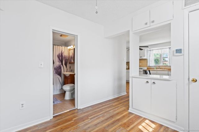 7132 W 73rd Street, Chicago, IL 60638