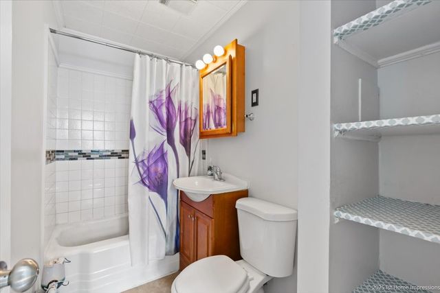 7132 W 73rd Street, Chicago, IL 60638