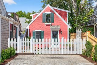 10 Bradford Street Unit 4, Provincetown, MA 02657