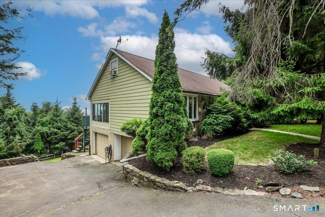 12 Dick Finn Road, New Fairfield, CT 06812