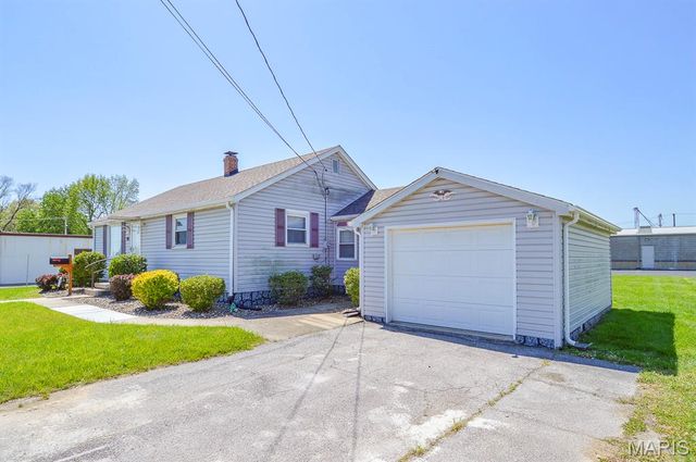 619 S Independence Street, Mascoutah, IL 62258
