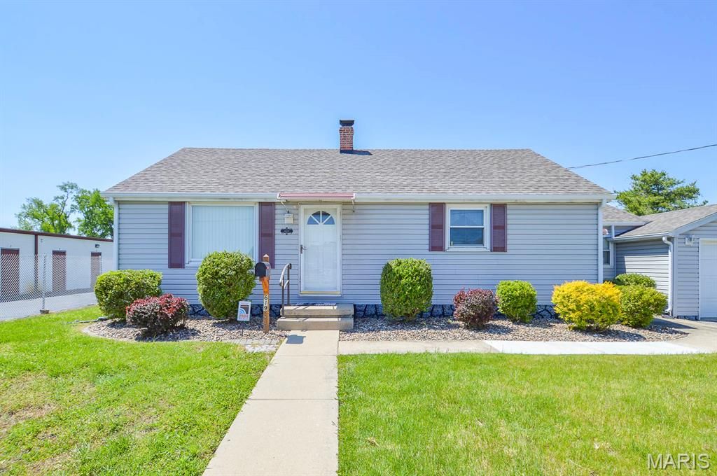 619 S Independence Street, Mascoutah, IL 62258