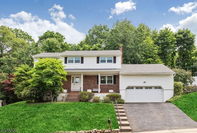 37 Wolfe Dr, Wanaque Boro, NJ 07465