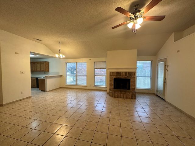 12216 Rolling Ridge Drive, Fort Worth, TX 76028