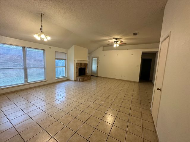 12216 Rolling Ridge Drive, Fort Worth, TX 76028