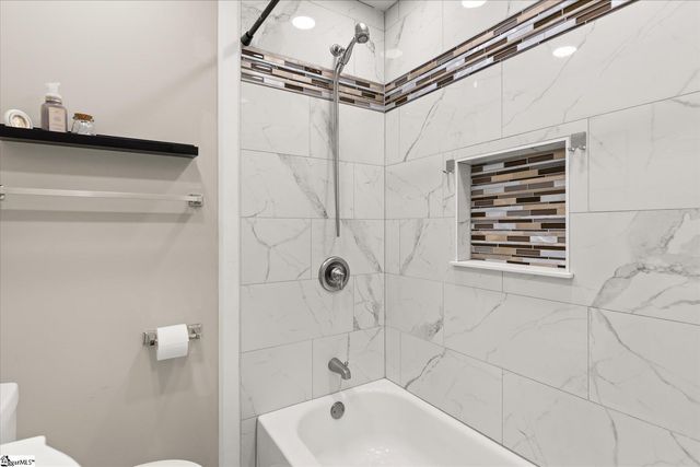 6550 Mountain View Road, Taylors, SC 29687