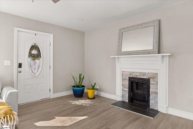 6550 Mountain View Road, Taylors, SC 29687