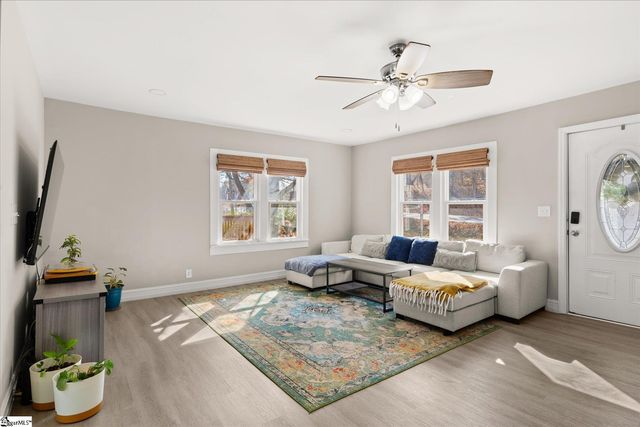 6550 Mountain View Road, Taylors, SC 29687