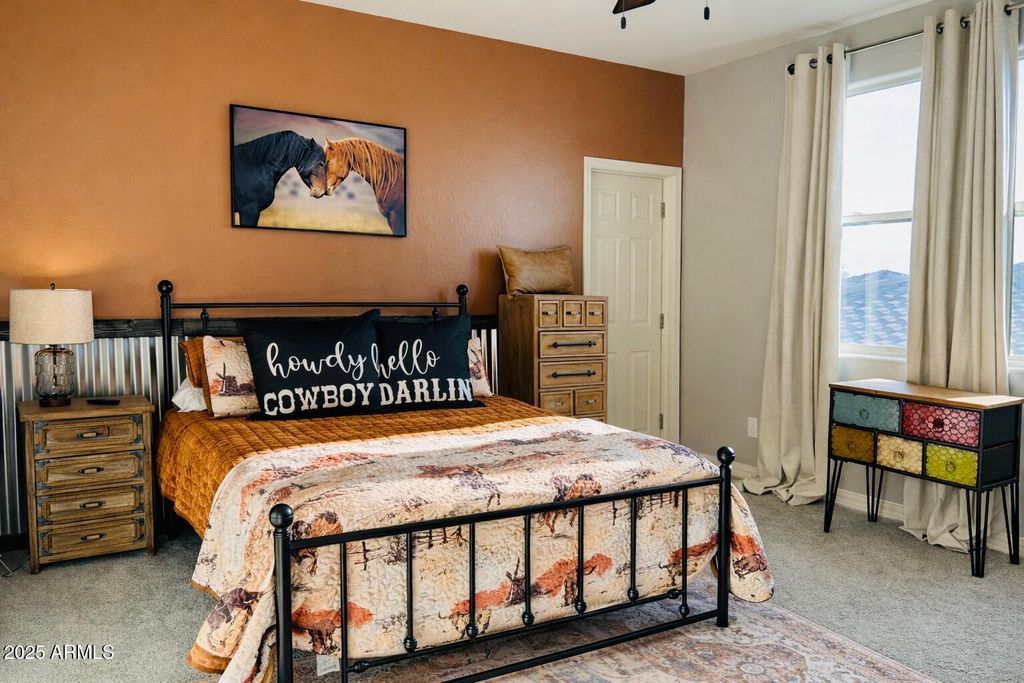 Image 27 of property listing at 10043 W FOOTHILL Drive, Peoria, AZ 85383