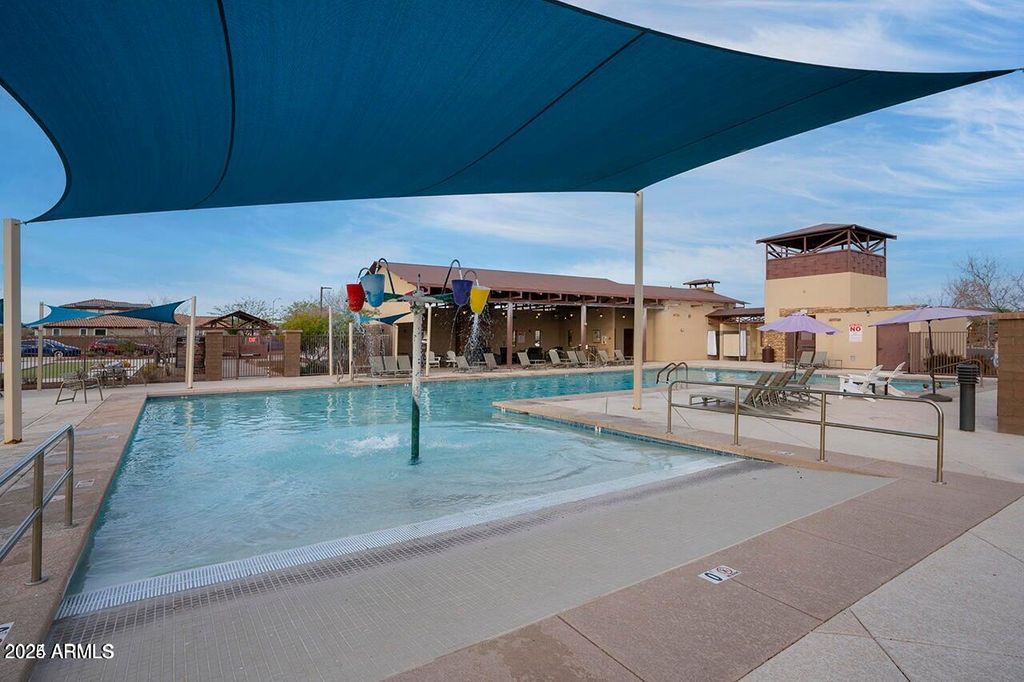 Image 40 of property listing at 10043 W FOOTHILL Drive, Peoria, AZ 85383