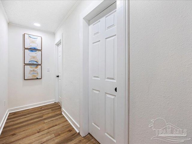 8447 Chisholm Rd, Pensacola, FL 32514