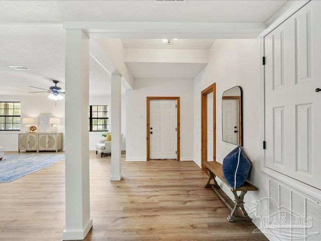 8447 Chisholm Rd, Pensacola, FL 32514