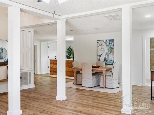 8447 Chisholm Rd, Pensacola, FL 32514