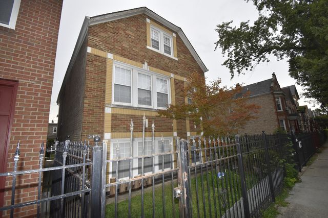 2448 S Homan Avenue, Chicago, IL 60623