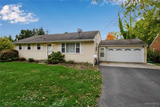 206 Lake Street, Evans, NY 14006