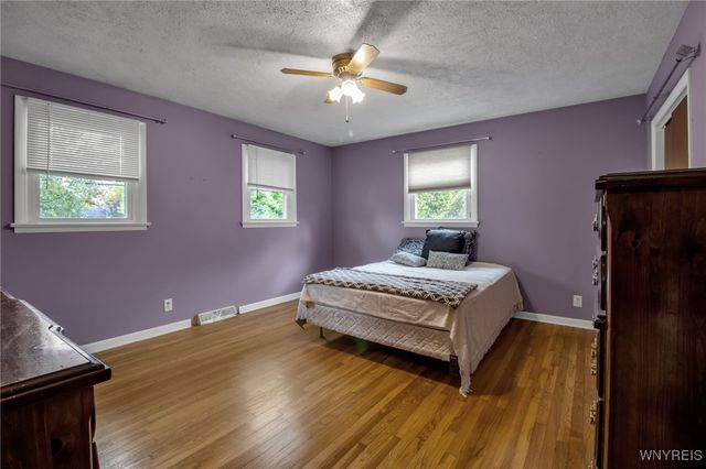 206 Lake Street, Evans, NY 14006