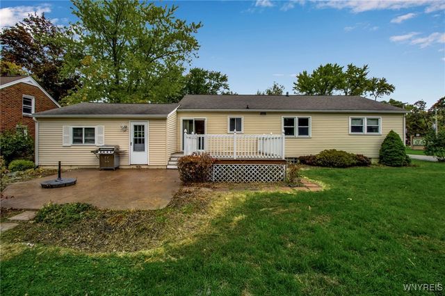 206 Lake Street, Evans, NY 14006