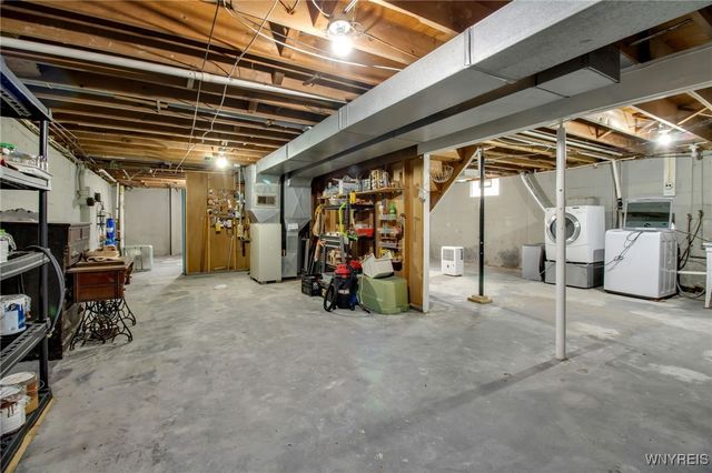 206 Lake Street, Evans, NY 14006