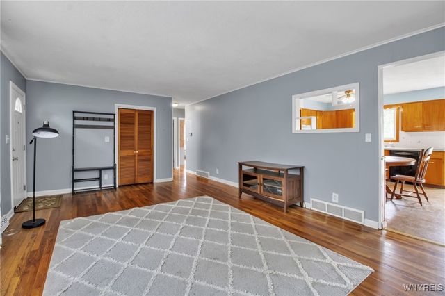 206 Lake Street, Evans, NY 14006