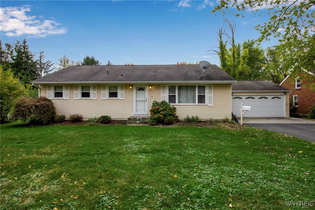 206 Lake Street, Evans, NY 14006