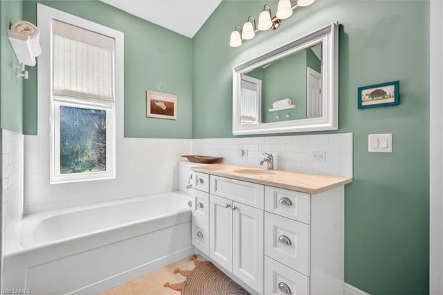 1637 Sabal Sands RD, Sanibel, FL 33957