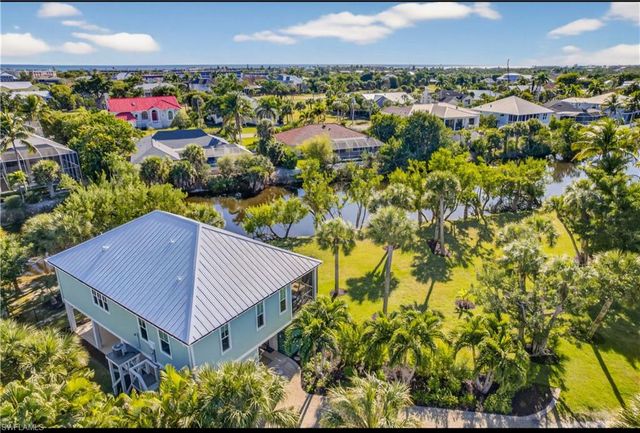 1637 Sabal Sands RD, Sanibel, FL 33957