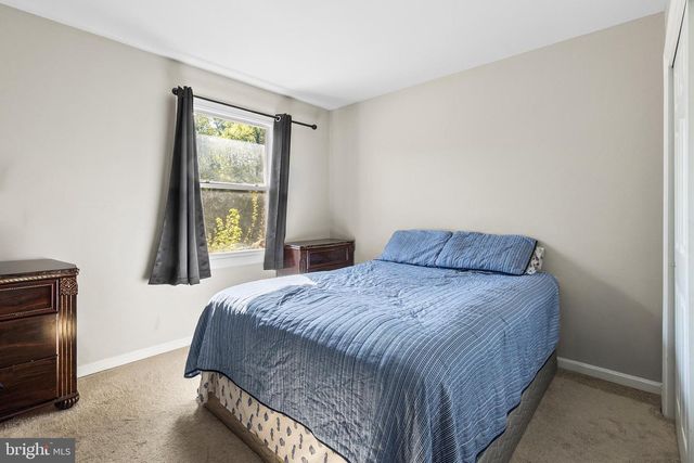 11 WELLINGTON WEST DR, Hockessin, DE 19707