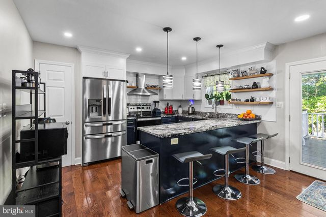 11 WELLINGTON WEST DR, Hockessin, DE 19707
