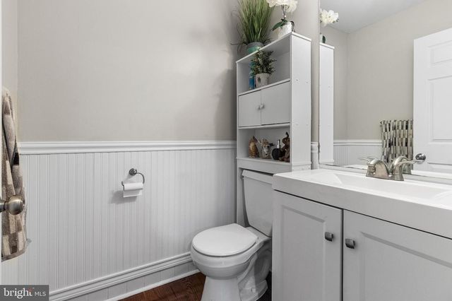 11 WELLINGTON WEST DR, Hockessin, DE 19707