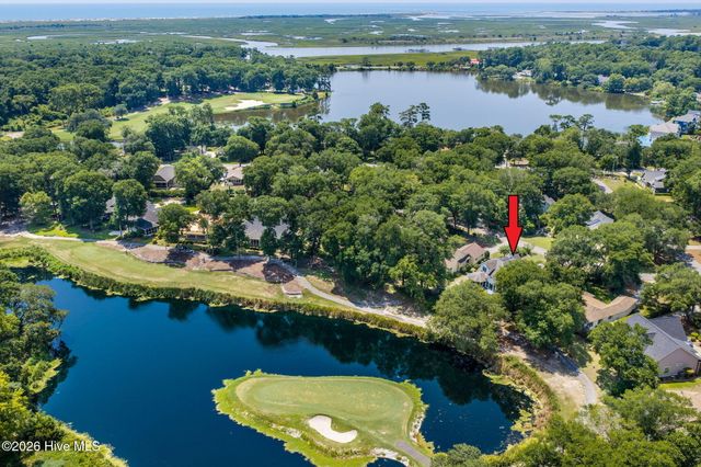 514 Woods Court SW, Sunset Beach, NC 28468