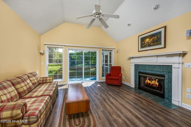 514 Woods Court SW, Sunset Beach, NC 28468