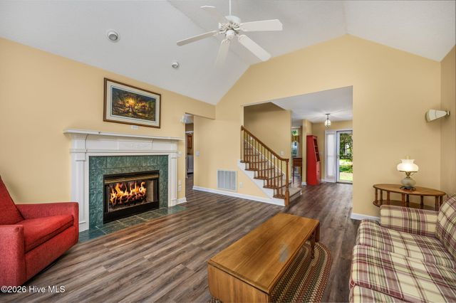 514 Woods Court SW, Sunset Beach, NC 28468