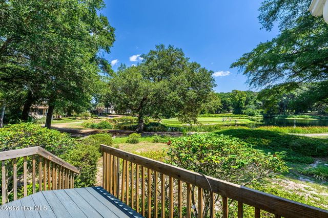 514 Woods Court SW, Sunset Beach, NC 28468