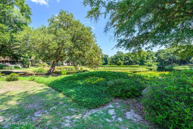 514 Woods Court SW, Sunset Beach, NC 28468